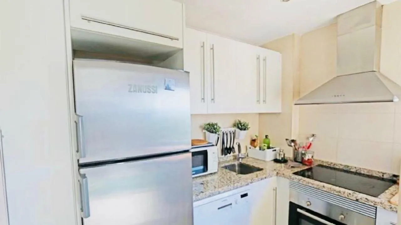 Fantastic Apartment Sea View Near Puerto Banus 马尔韦利亚